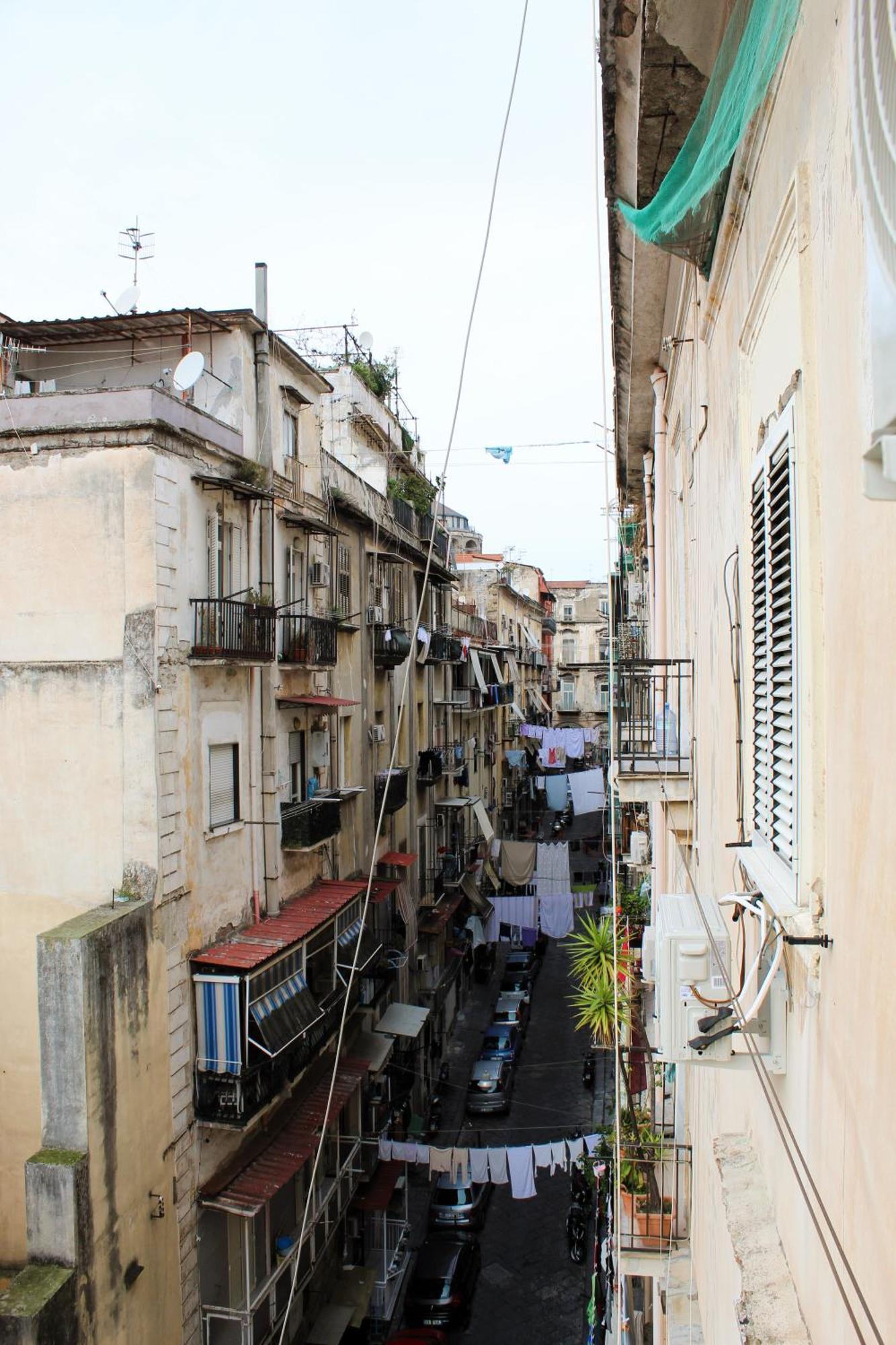 Blackwoody Contemporary Rooms - Napoli Centro Storico Exterior photo